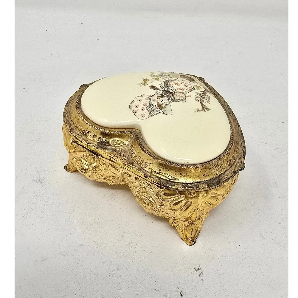 Vtg brass hinged jewelry box ceramic top velvet‎ Victorian Japan Holly Hobbie